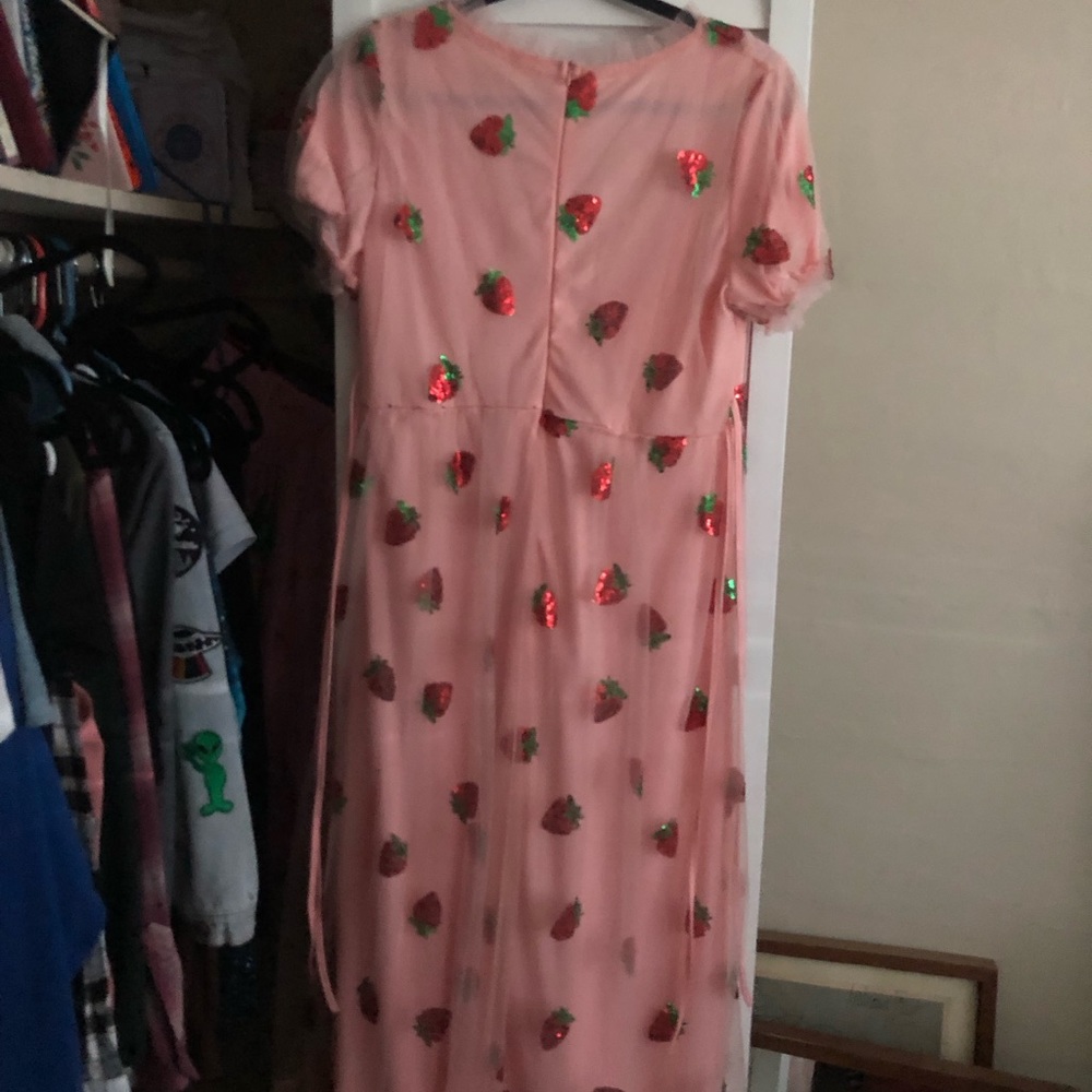 Strawberry dress size 10, never worn